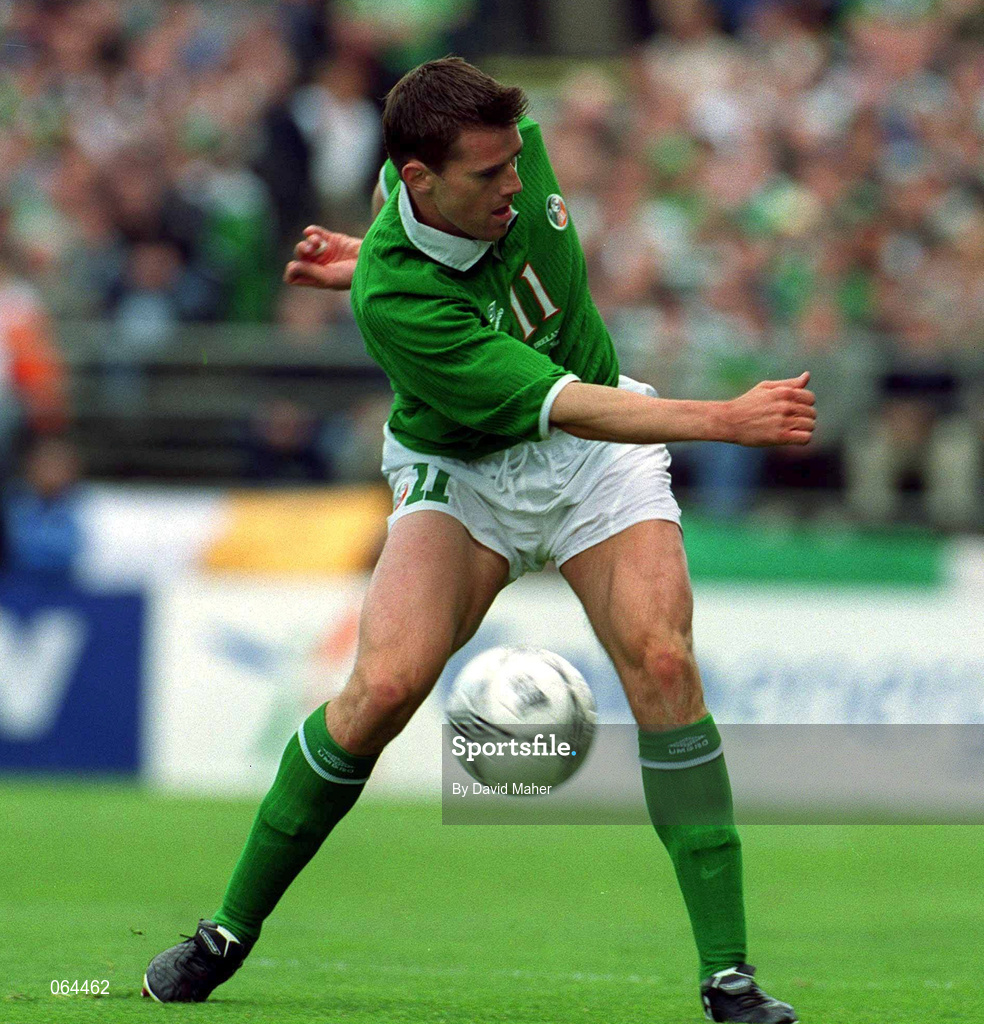 2 June 2001; Kevin Kilbane of Republic of Ireland during the FIFA World Cup 2002 Group 2 Qualifier match between Republic of Ireland and Portugal at Lansdowne Road in Dublin. Photo by David Maher/Sportsfile