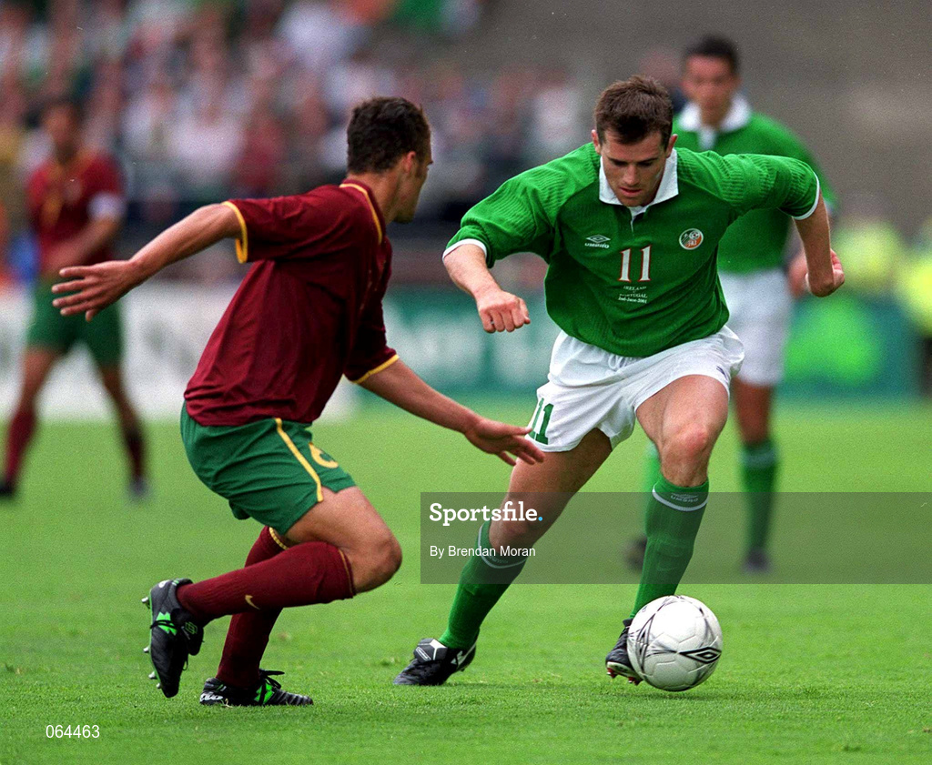 2 June 2001; Kevin Kilbane of Republic of Ireland in action against Nuno Miguel Frechaur of Portugal during the FIFA World Cup 2002 Group 2 Qualifier match between Republic of Ireland and Portugal at Lansdowne Road in Dublin. Photo by Brendan Moran/Sportsfile