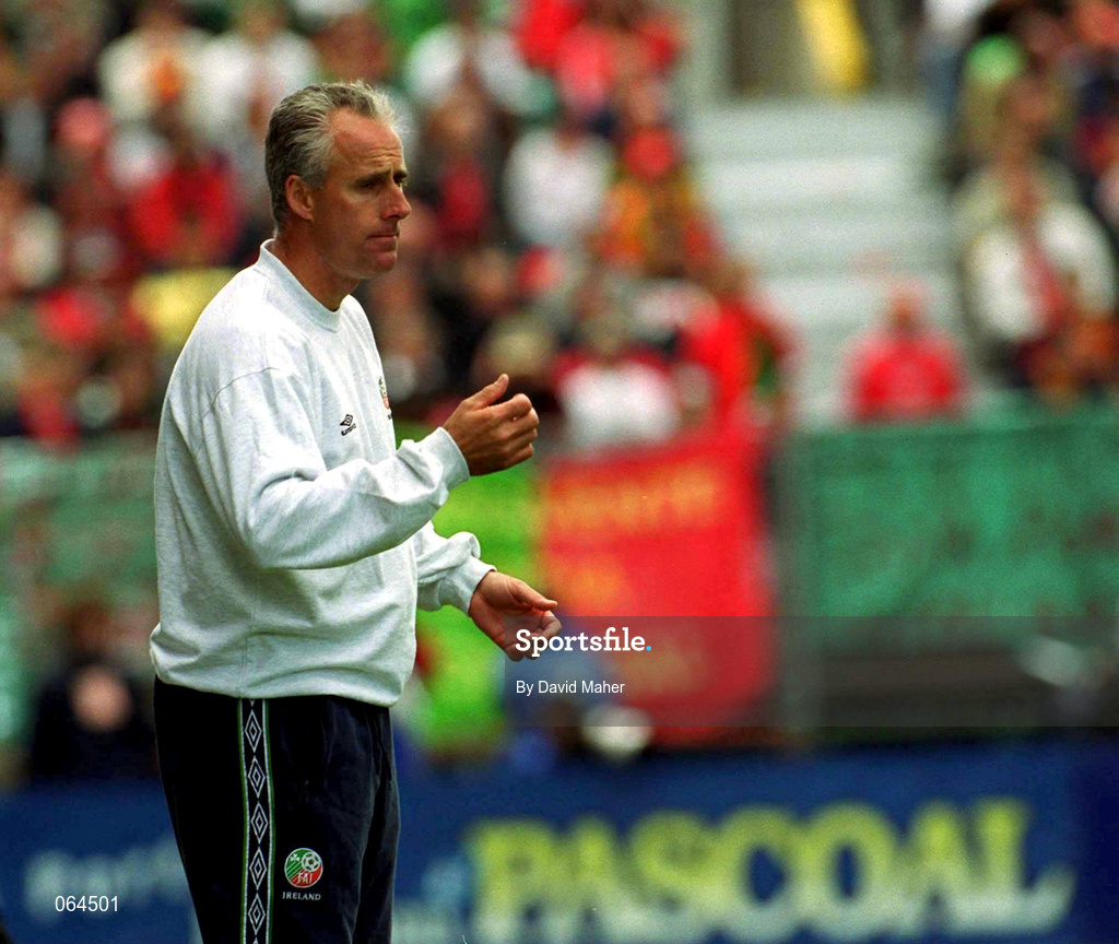 2 June 2001; Republic of Ireland manager Mick McCarthy during the FIFA World Cup 2002 Group 2 Qualifier match between Republic of Ireland and Portugal at Lansdowne Road in Dublin. Photo by David Maher/Sportsfile