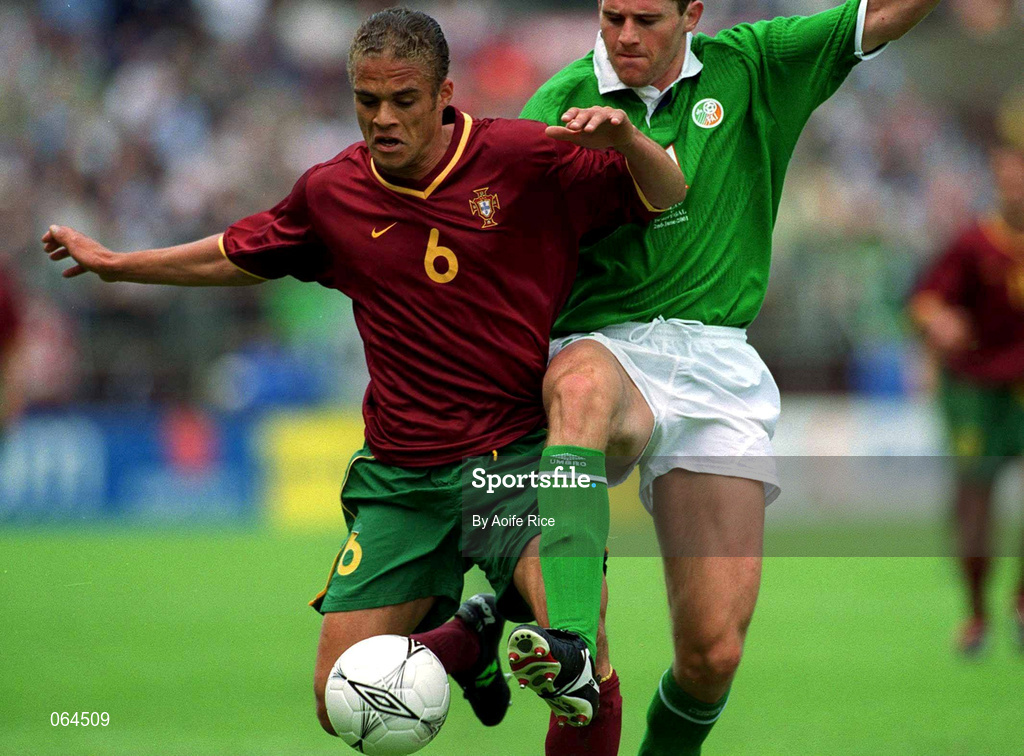 2 June 2001; Nuno Miguel Frechaur of Portugal in action against Kevin Kilbane of Republic of Ireland during the FIFA World Cup 2002 Group 2 Qualifier match between Republic of Ireland and Portugal at Lansdowne Road in Dublin. Photo by Aoife Rice/Sportsfile