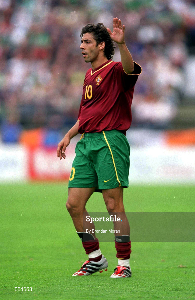 2 June 2001; Rui Costa of Portugal during the FIFA World Cup 2002 Group 2 Qualifier match between Republic of Ireland and Portugal at Lansdowne Road in Dublin. Photo by Brendan Moran/Sportsfile