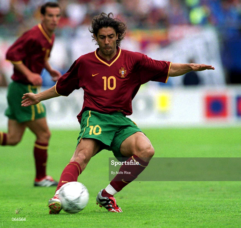 2 June 2001; Rui Costa of Portugal during the FIFA World Cup 2002 Group 2 Qualifier match between Republic of Ireland and Portugal at Lansdowne Road in Dublin. Photo by Aoife Rice/Sportsfile