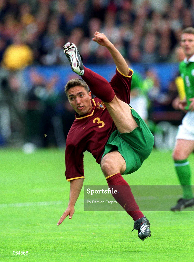2 June 2001; Rui Jorge of Portugal during the FIFA World Cup 2002 Group 2 Qualifier match between Republic of Ireland and Portugal at Lansdowne Road in Dublin. Photo by Damien Eagers/Sportsfile