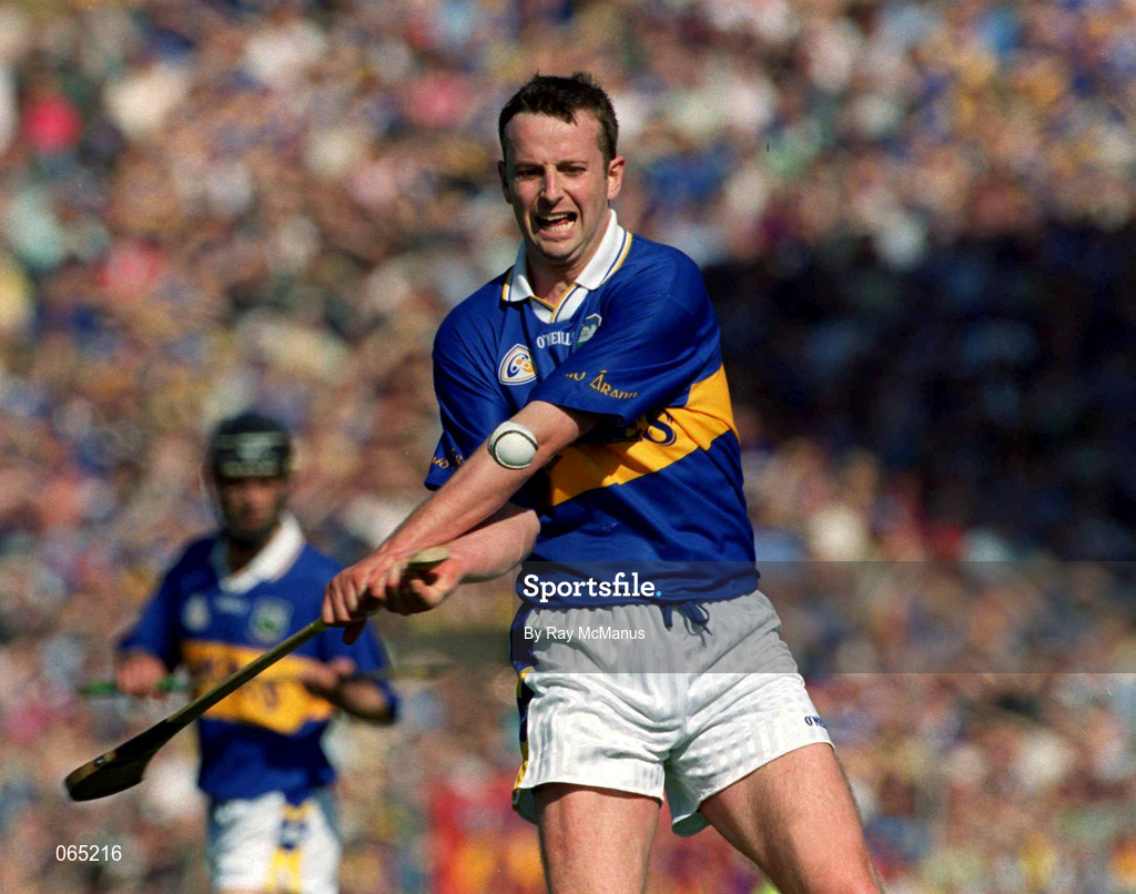 3 June 2001; Brian O'Meara of Tipperary during the Guinness Munster Senior Hurling Championship Semi-Final match between Tipperary and Clare at Páirc Uí Chaoimh in Cork. Photo by Ray McManus/Sportsfile