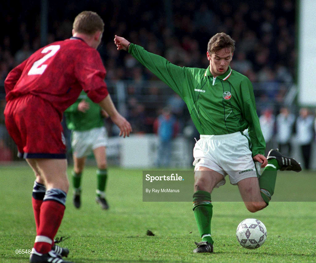 27 March 1995; Billy Woods of Republic of Ireland during the UEFA U21 Championship Qualifier between Republic of Ireland and England at Dalymount Park in Dublin. Photo by Ray McManus/Sportsfile