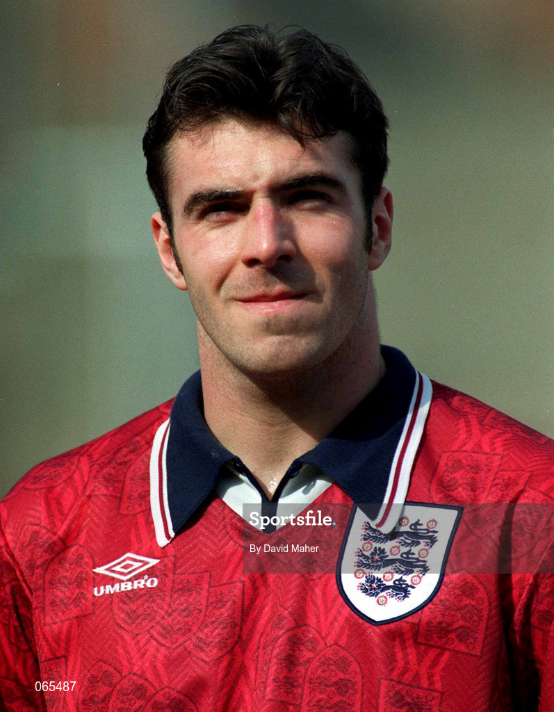 27 March 1995; David Unsworth of England ahead of the UEFA U21 Championship Qualifier between Republic of Ireland and England at Dalymount Park in Dublin. Photo by David Maher/Sportsfile