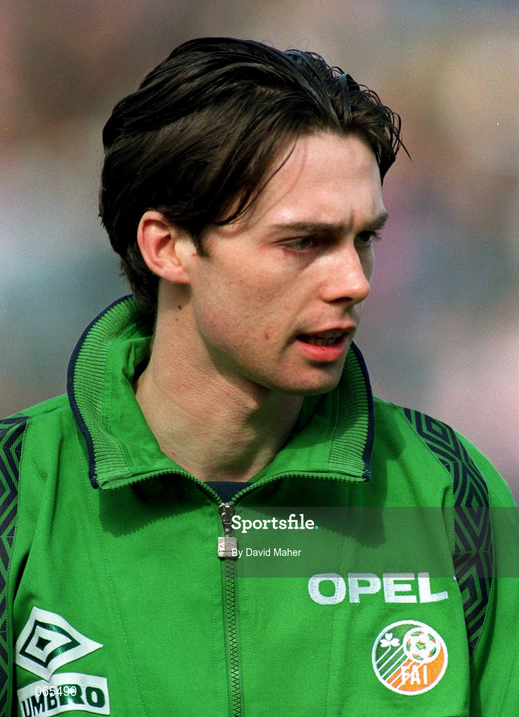 27 March 1995; Gary Breen of Republic of Ireland ahead of the UEFA U21 Championship Qualifier between Republic of Ireland and England at Dalymount Park in Dublin. Photo by David Maher/Sportsfile