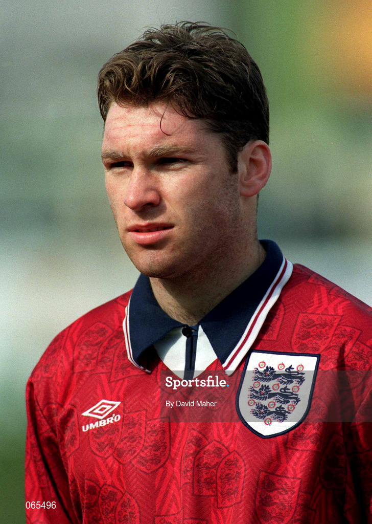 27 March 1995; Kevin Gallen of England ahead of the UEFA U21 Championship Qualifier between Republic of Ireland and England at Dalymount Park in Dublin. Photo by David Maher/Sportsfile