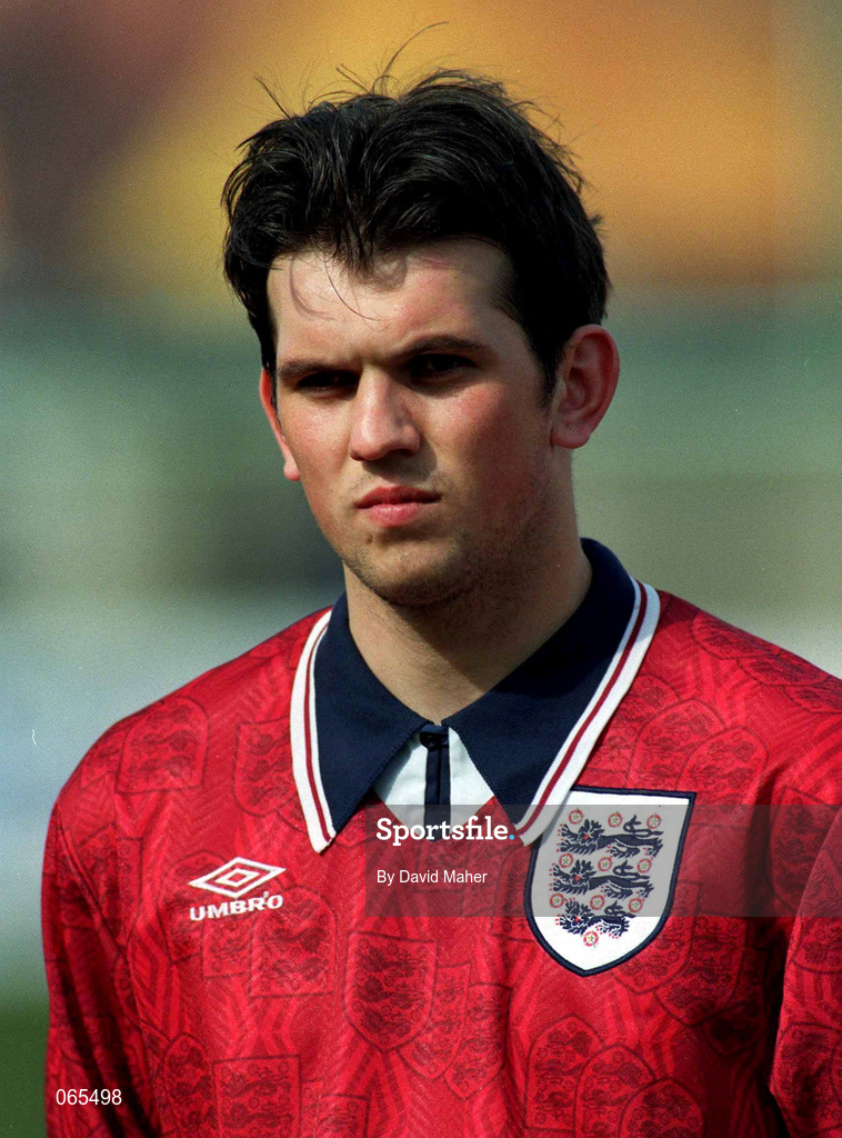 27 March 1995; Neil Shipperley of England ahead of the UEFA U21 Championship Qualifier between Republic of Ireland and England at Dalymount Park in Dublin. Photo by David Maher/Sportsfile