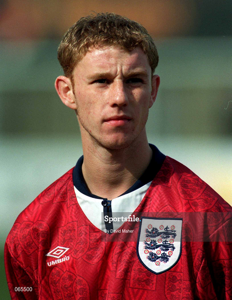 27 March 1995; Nicky Butt of England ahead of the UEFA U21 Championship Qualifier between Republic of Ireland and England at Dalymount Park in Dublin. Photo by David Maher/Sportsfile