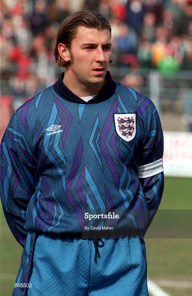 27 March 1995; Paul Gerard of England ahead of the UEFA U21 Championship Qualifier between Republic of Ireland and England at Dalymount Park in Dublin. Photo by David Maher/Sportsfile