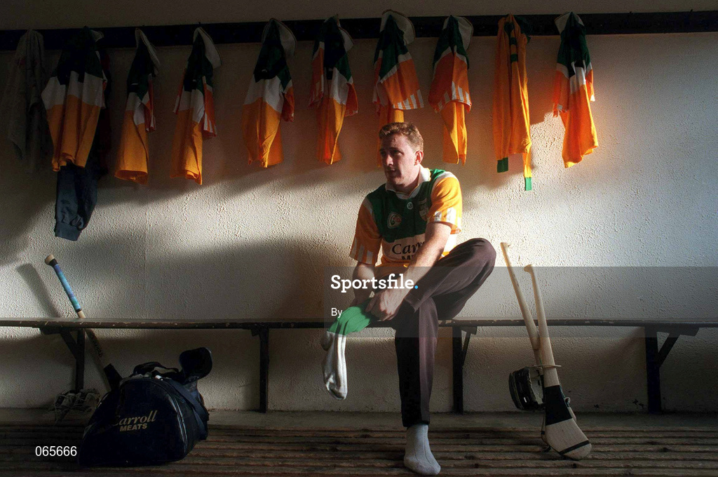 23 August 1995; Brian Whelahan, Offaly, pictured in the dressing room on the Offaly press night prior to the Clare v Offaly, All-Ireland Championship Hurling Final. Picture credit; David Maher / SPORTSFILE