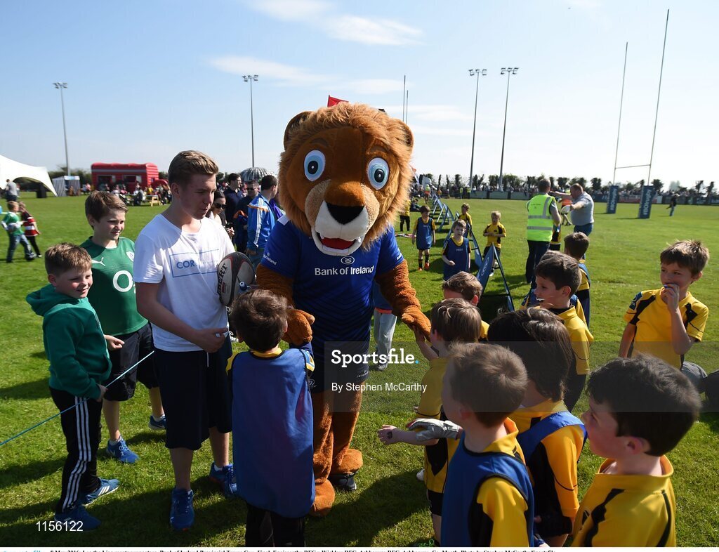 8 May 2016; Leo the Lion meets supporters. Bank of Ireland Provincial Towns Cup, Final, Enniscorthy RFC v Wicklow RFC. Ashbourne RFC, Ashbourne, Co. Meath. Photo by Stephen McCarthy/Sportsfile