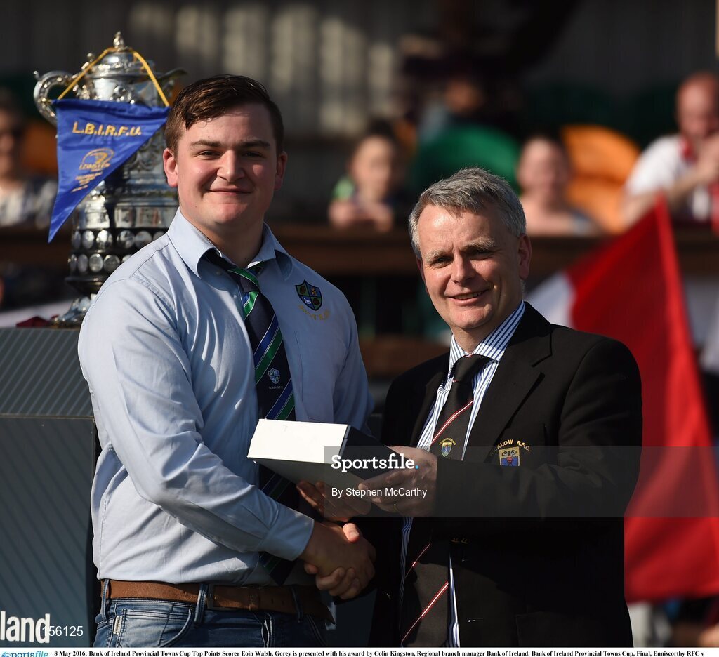 8 May 2016; Bank of Ireland Provincial Towns Cup Top Points Scorer Eoin Walsh, Gorey is presented with his award by Colin Kingston, Regional branch manager Bank of Ireland. Bank of Ireland Provincial Towns Cup, Final, Enniscorthy RFC v Wicklow RFC. Ashbourne RFC, Ashbourne, Co. Meath. Photo by Stephen McCarthy/Sportsfile