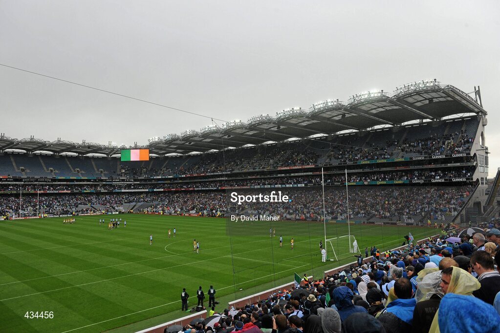 13 June 2010; A General view of the floodlights which were turned on for the start of the  Dublin v Wexford game. Leinster GAA Football Senior Championship Quarter-Final, Dublin v Wexford, Croke Park, Dublin. Picture credit: David Maher / SPORTSFILE