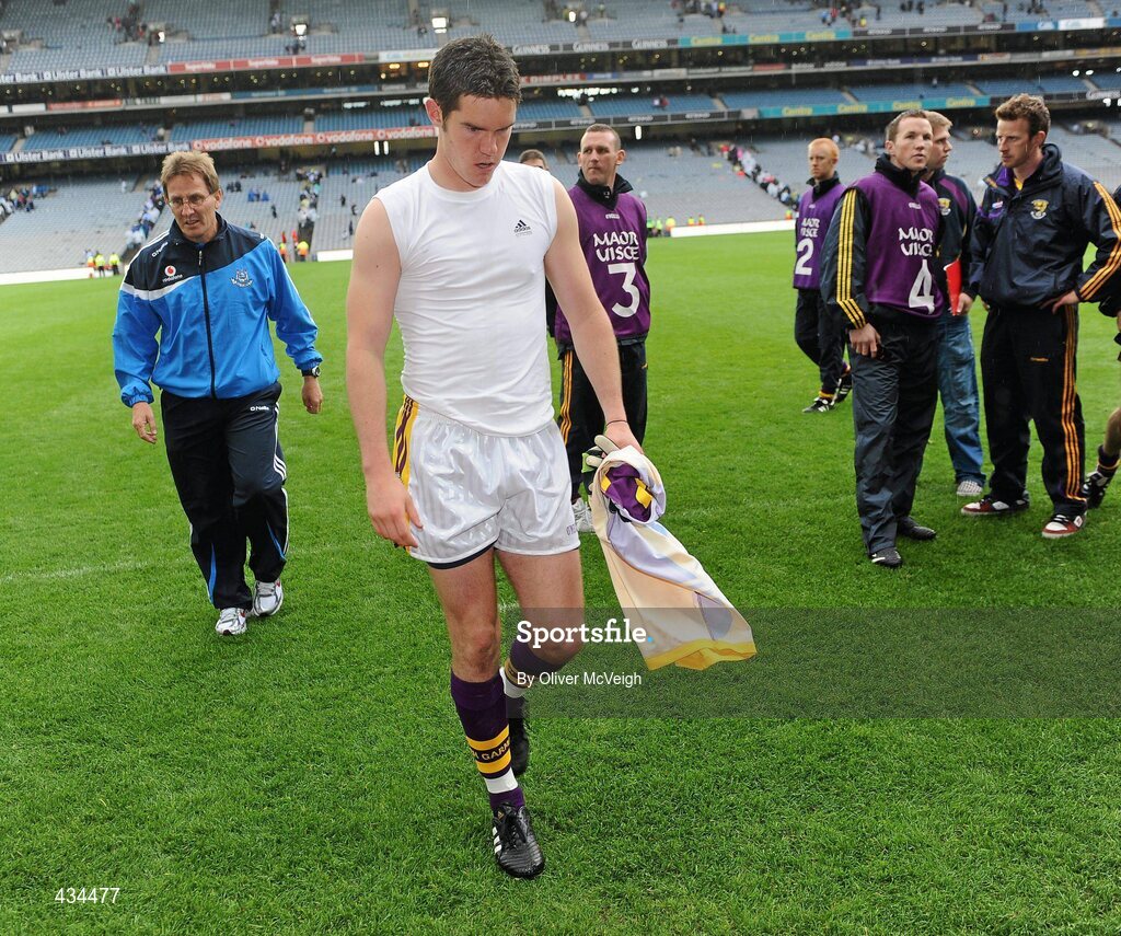 13 June 2010; A dejected Shane Roche, Wexford, leaves the pitch. Leinster GAA Football Senior Championship Quarter-Final, Dublin v Wexford, Croke Park, Dublin. Picture credit: Oliver McVeigh / SPORTSFILE