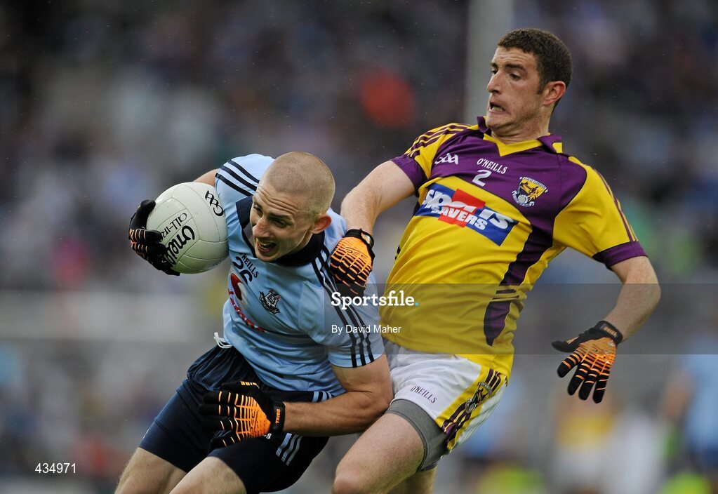 13 June 2010; Eoghan O'Gara, Dublin, in action against Joey Wadding, Wexford. Leinster GAA Football Senior Championship Quarter-Final, Dublin v Wexford, Croke Park, Dublin. Picture credit: David Maher / SPORTSFILE