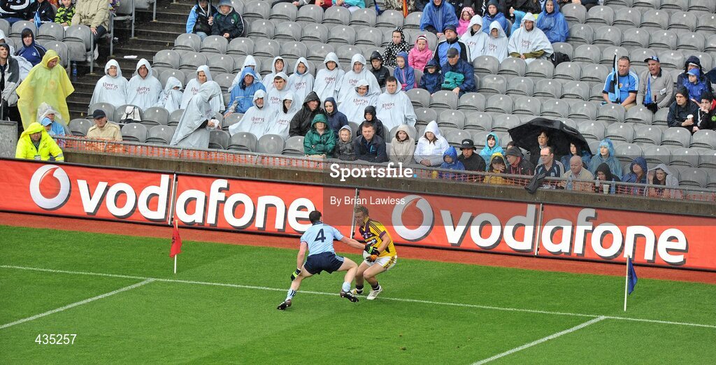 13 June 2010; P.J. Banville, Wexford, in action against Philip McMahon, Dublin. Leinster GAA Football Senior Championship Quarter-Final, Dublin v Wexford, Croke Park, Dublin. Picture credit: Brian Lawless / SPORTSFILE