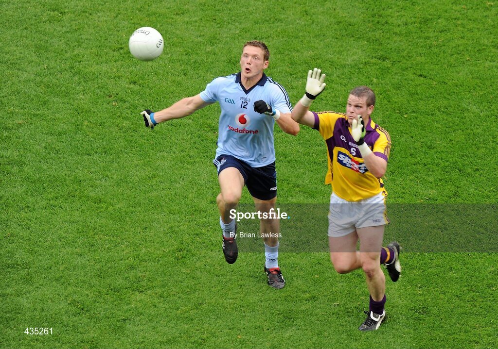 13 June 2010; Paul Flynn, Dublin, in action against David Murphy, Wexford. Leinster GAA Football Senior Championship Quarter-Final, Dublin v Wexford, Croke Park, Dublin. Picture credit: Brian Lawless / SPORTSFILE