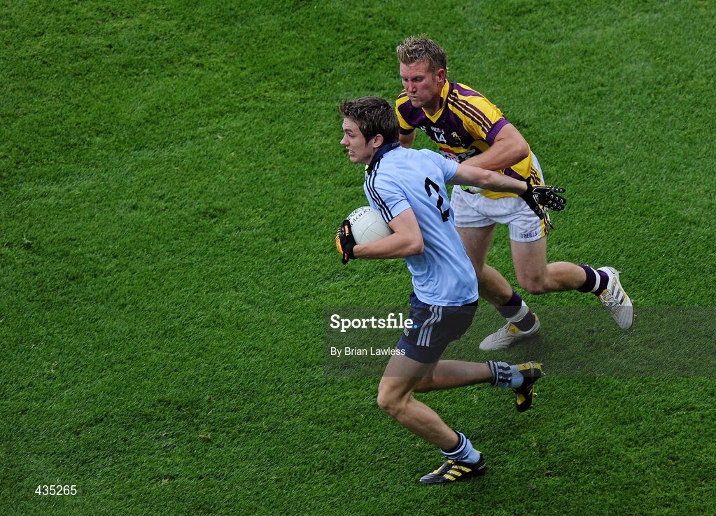 13 June 2010; Michael Fitzsimons, Dublin, in action against P.J. Banville, Wexford. Leinster GAA Football Senior Championship Quarter-Final, Dublin v Wexford, Croke Park, Dublin. Picture credit: Brian Lawless / SPORTSFILE