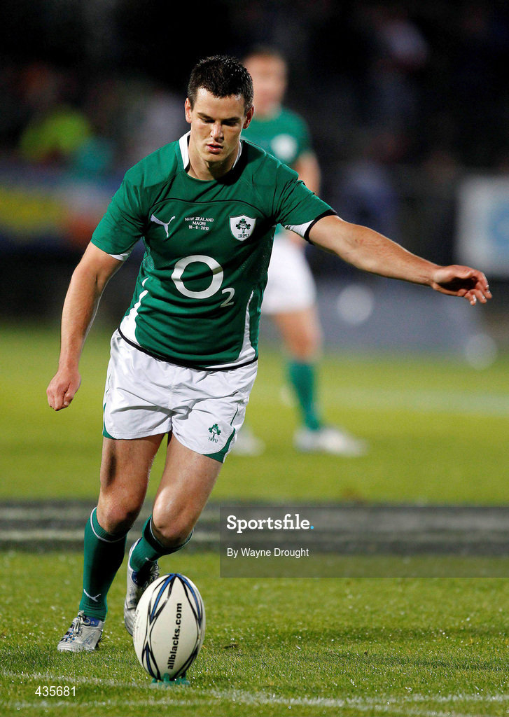 18 June 2010; Ireland's Jonathan Sexton kicks for goal against the New Zealand Maori. Summer Tour 2010, New Zealand Maori v Ireland, International Stadium, Rotorua, New Zealand. Picture credit: Wayne Drought / SPORTSFILE