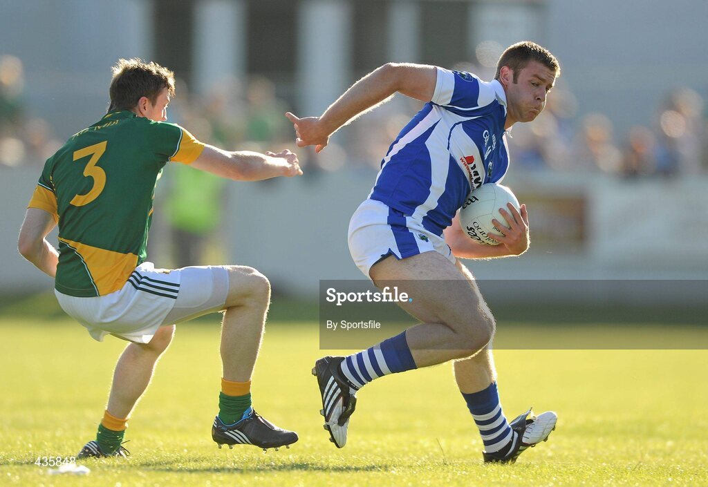 19 June 2010; Donal Kingston, Laois, in action against Kevin Reilly, Meath. Leinster GAA Football Senior Championship Quarter-Final Replay, Meath v Laois, O'Connor Park, Tullamore, Co. Offaly. Photo by Sportsfile