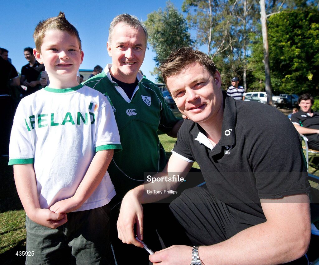 20 June 2010; Ireland's Brian O'Driscoll with fans Eugene McAteer and 6 year old Conor during a fan session in Brisbane ahead of their game against Australia on Saturday week. Brothers RFC, Brisbane, Australia. Picture credit: Tony Phillips / SPORTSFILE