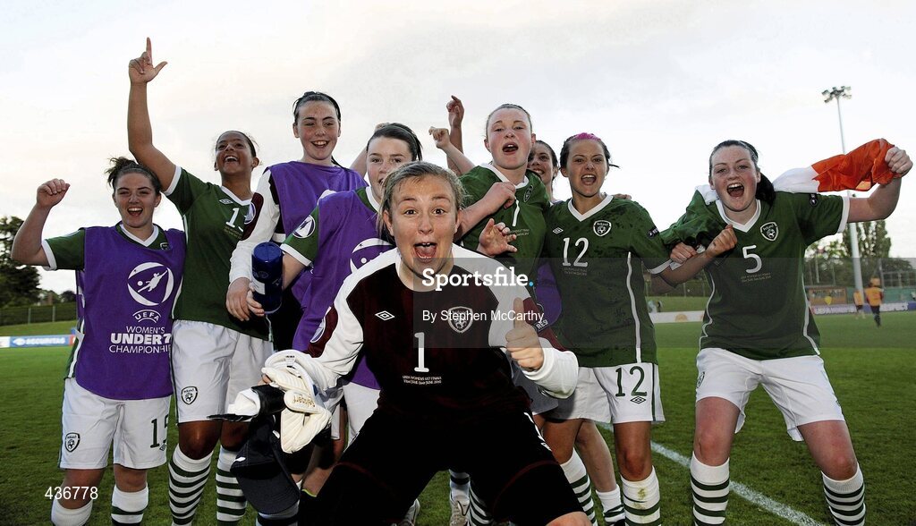22 June 2010; Republic of Ireland goalkeeper Grace Moloney and team-mates celebrate her side's victory. UEFA Women's Under 17 Championship Finals - Semi-Final, Republic of Ireland v Germany, Colovray Sports Centre, Nyon, Switzerland. Picture credit: Stephen McCarthy / SPORTSFILE