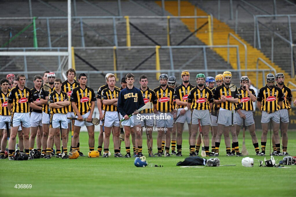 23 June 2010; The Kilkenny squad stand for a minutes silence in memory of the former Chief of Staff of the Defence Forces Lieutenant General Dermot Earley who passed away today. Bord Gais Energy Leinster GAA Hurling Under 21 Championship Semi-Final, Kilkenny v Dublin, Nowlan Park, Kilkenny. Picture credit: Brian Lawless / SPORTSFILE