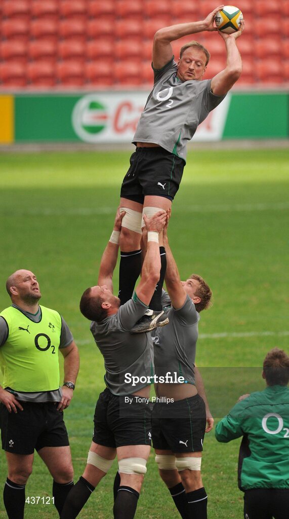 25 June 2010; Ireland's Mick O'Driscoll wins possession in a line-out during the Captain's Run ahead of their game against Australia on Saturday. Suncorp Stadium, Brisbane, Australia. Picture credit: Tony Phillips / SPORTSFILE