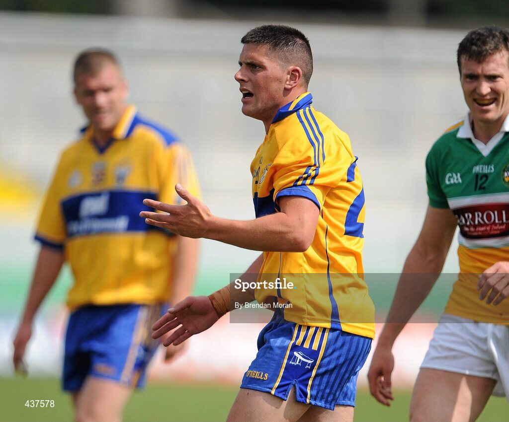 26 June 2010; Graham Kelly, Clare, reacts after being shown a second yellow card and being sent off by referee Martin Higgins. GAA Football All-Ireland Senior Championship Qualifier Round 1, Offaly v Clare, O'Connor Park, Tullamore, Co. Offaly. Picture credit: Brendan Moran / SPORTSFILE
