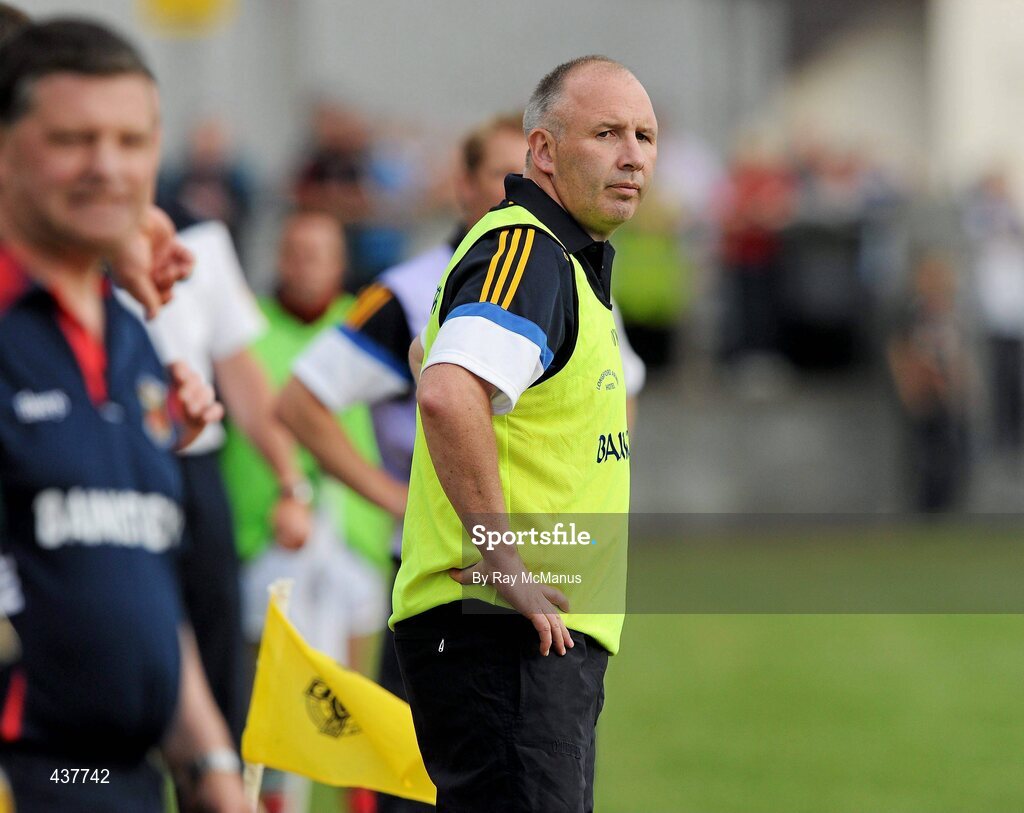 26 June 2010; Longford manager Glenn Ryan, with John O'Mahony to his right, in the last few minutes of the game. GAA Football All-Ireland Senior Championship Qualifier Round 1, Longford v Mayo, Pearse Park, Longford. Picture credit: Ray McManus / SPORTSFILE