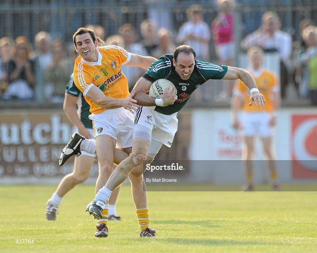 26 June 2010; Dermot Earley, Kildare, in action against Brendan Herron, Antrim. GAA Football All-Ireland Senior Championship Qualifier Round 1, Kildare v Antrim, St Conleth's Park, Newbridge, Co. Kildare. Picture credit: Matt Browne / SPORTSFILE