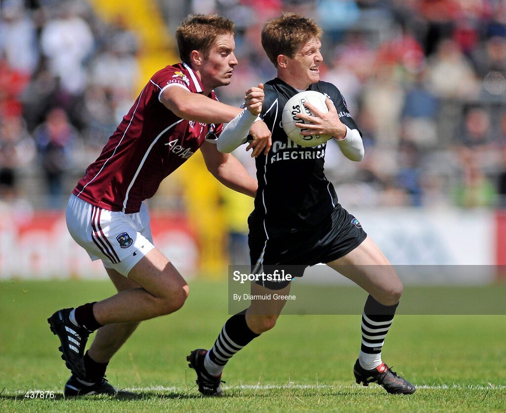 27 June 2010; David Kelly, Sligo, in action against Garry O'Donnell, Galway. Connacht GAA Football Senior Championship Semi-Final, Galway v Sligo, Pearse Stadium, Galway. Picture credit: Diarmuid Greene / SPORTSFILE