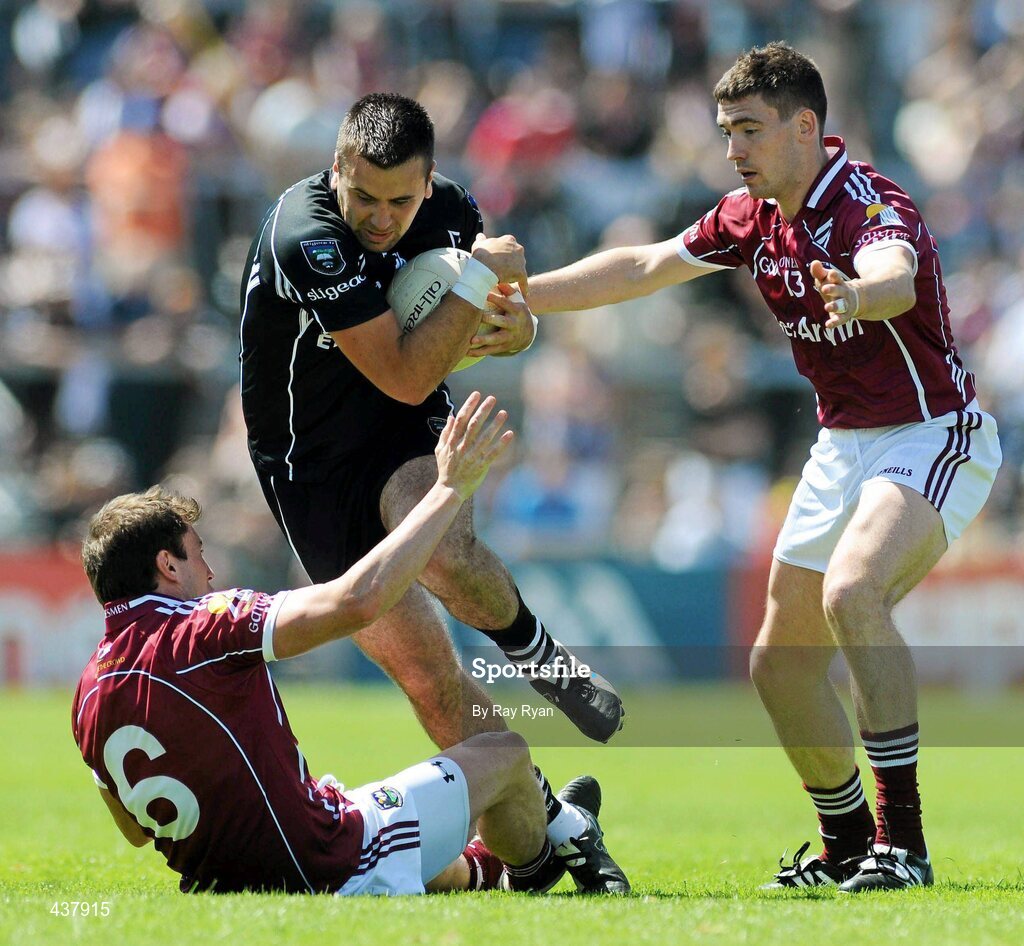 27 June 2010; Alan Costello, Sligo, in action against Diarmuid Blake and Owen Concannon, 13, Galway. Connacht GAA Football Senior Championship Semi-Final, Galway v Sligo, Pearse Stadium, Galway. Picture credit: Ray Ryan / SPORTSFILE