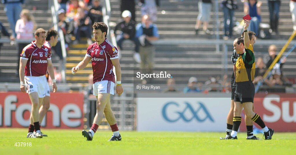 27 June 2010; Sean Armstrong, Galway, is sent off by referee David Coldrick. Connacht GAA Football Senior Championship Semi-Final, Galway v Sligo, Pearse Stadium, Galway. Picture credit: Ray Ryan / SPORTSFILE