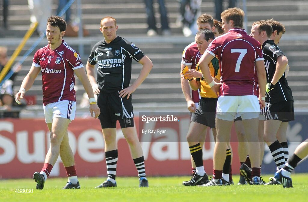 27 June 2010; Sean Armstrong, Galway, is sent off by referee David Coldrick. Connacht GAA Football Senior Championship Semi-Final, Galway v Sligo, Pearse Stadium, Galway. Picture credit: Ray Ryan / SPORTSFILE