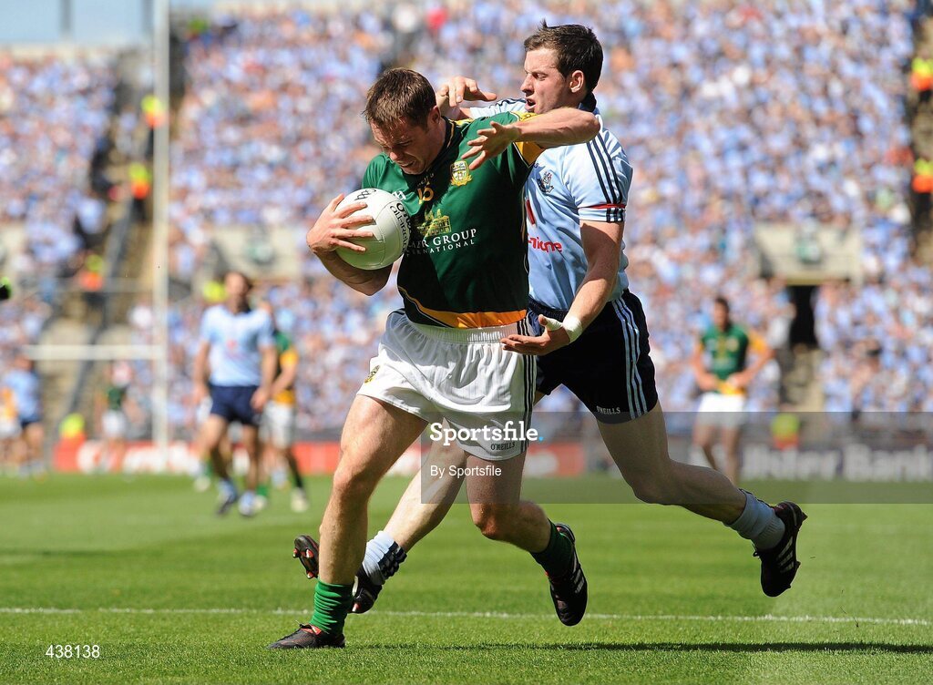 27 June 2010; Stephen Bray, Meath, in action against Philip McMahon, Dublin. Leinster GAA Football Senior Championship Semi-Final, Meath v Dublin, Croke Park, Dublin. Photo by Sportsfile