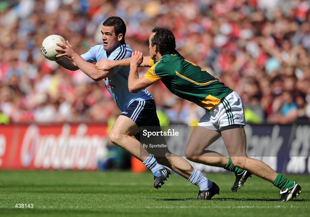 27 June 2010; Gerard Brennan, Dublin, in action against Anthony Moyles, Meath. Leinster GAA Football Senior Championship Semi-Final, Meath v Dublin, Croke Park, Dublin. Photo by Sportsfile