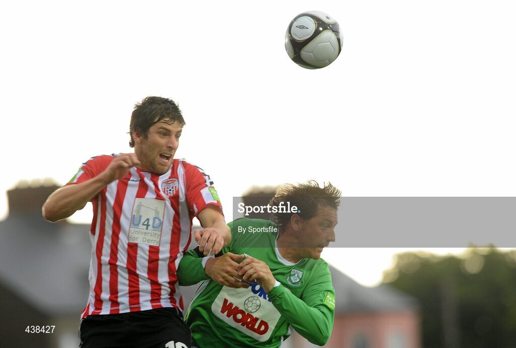 28 June 2010; Vincent Sweeney, Derry City, in action against Colm Tresson, Bray Wanderers. FAI Ford Cup Third Round Replay, Bray Wanderers v Derry City, Carlisle Grounds, Bray, Co. Wicklow. Photo by Sportsfile