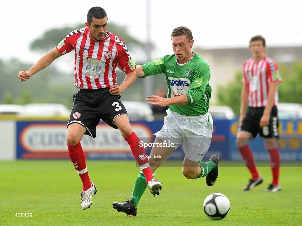 28 June 2010; Emmet Friars, Derry City, in action against John Mulroy, Bray Wanderers. FAI Ford Cup Third Round Replay, Bray Wanderers v Derry City, Carlisle Grounds, Bray, Co. Wicklow. Photo by Sportsfile