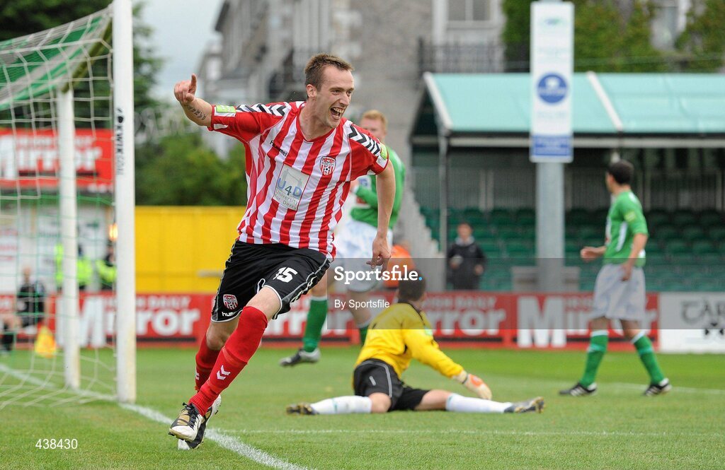 28 June 2010; Derry City's Darren Cassidy celebrates after scoring his side's first goal. FAI Ford Cup Third Round Replay, Bray Wanderers v Derry City, Carlisle Grounds, Bray, Co. Wicklow. Photo by Sportsfile