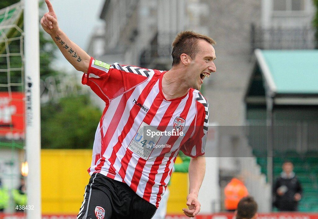28 June 2010; Derry City's Darren Cassidy celebrates after scoring his side's first goal. FAI Ford Cup Third Round Replay, Bray Wanderers v Derry City, Carlisle Grounds, Bray, Co. Wicklow. Photo by Sportsfile