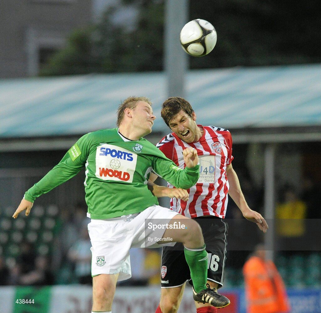 28 June 2010; Vincent Sweeney, Derry City, in action against Stephen Brennan, Bray Wanderers. FAI Ford Cup Third Round Replay, Bray Wanderers v Derry City, Carlisle Grounds, Bray, Co. Wicklow. Photo by Sportsfile