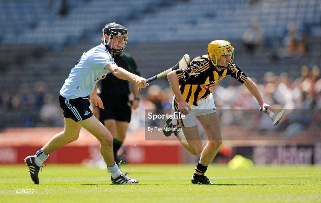 4 July 2010; Ollie Walsh, Kilkenny, in action against Danny Sutcliffe, Dublin. ESB Leinster GAA Hurling Minor Championship Final, Dublin v Kilkenny, Croke Park, Dublin. Picture credit: Ray McManus / SPORTSFILE