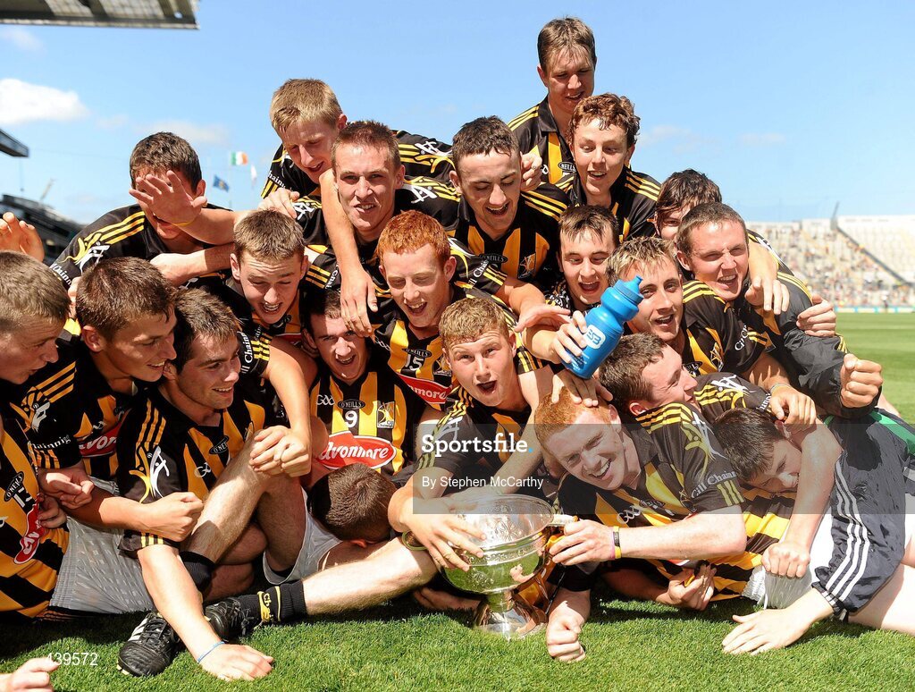 4 July 2010; The Kilkenny team celebrate with the cup. ESB Leinster GAA Hurling Minor Championship Final, Dublin v Kilkenny, Croke Park, Dublin. Picture credit: Stephen McCarthy / SPORTSFILE