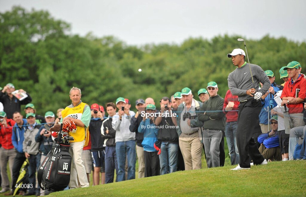 6 July 2010; Tiger Woods chips onto the 8th green during the JP McManus Invitational Pro-Am. Adare Manor, Adare, Co. Limerick. Picture credit: Diarmuid Greene / SPORTSFILE