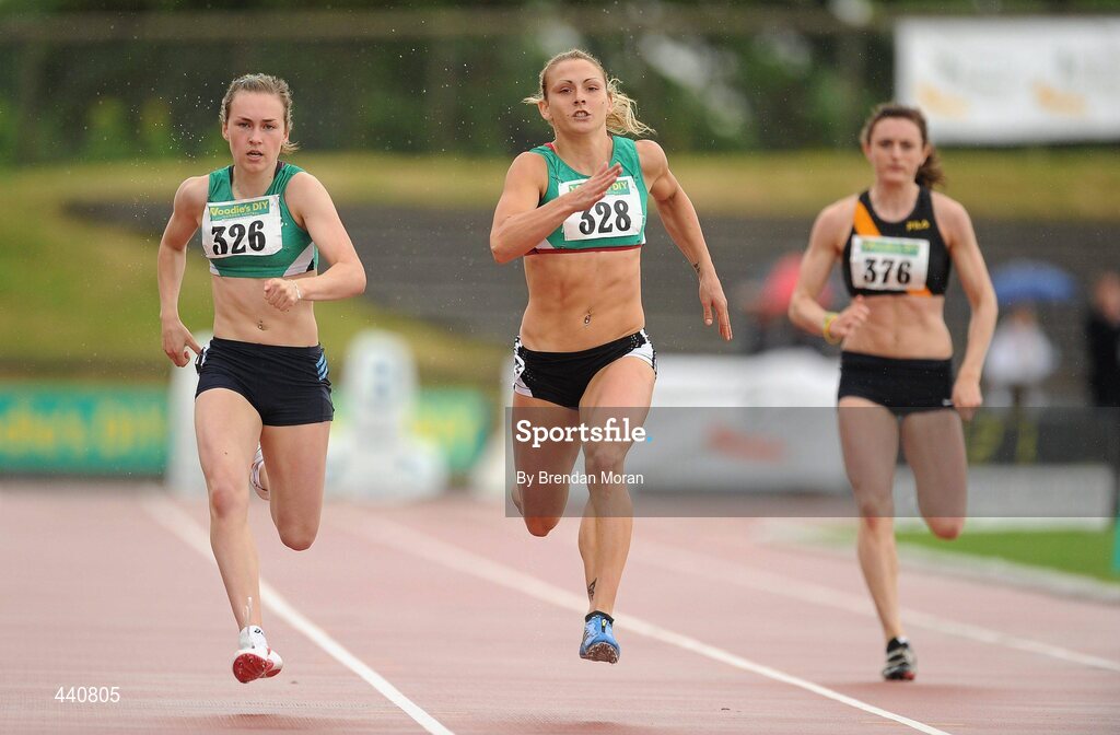 10 July 2010; Niamh Whelan, 326, Ferrybank AC, beats clubmate Kelly Proper, 328, and eventual fourth placed Leah Moore, Clonliffe Harriers AC, in a photo finish in the Women's 200m Final during the Woodie's DIY AAI Senior Track & Field Championships. Morton Stadium, Santry, Dublin. Picture credit: Brendan Moran / SPORTSFILE