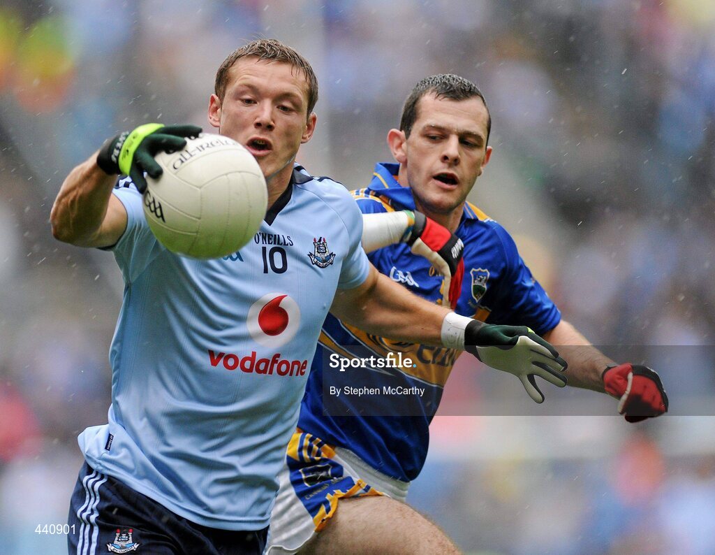 10 July 2010; Paul Flynn, Dublin, in action against Ciaran McGrath, Tipperary. GAA Football All-Ireland Senior Championship Qualifier, Round 2, Dublin v Tipperary, Croke Park, Dublin. Picture credit: Stephen McCarthy / SPORTSFILE