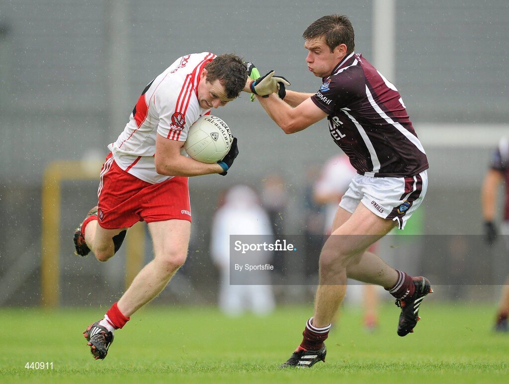 10 July 2010; Barry McGoldrick, Derry, in action against Paul Bannon, Westmeath. GAA Football All-Ireland Senior Championship Qualifier, Round 2, Westmeath v Derry, Cusack Park, Mullingar, Co. Westmeath. Photo by Sportsfile